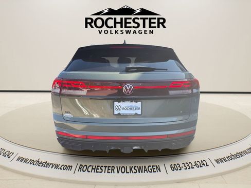 New 2026 Volkswagen Atlas Cross Sport SEL R-Line AWD/4WD image 5