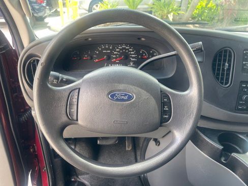 Used 2006 Ford E-150 and Econoline 150 Wagon image 48