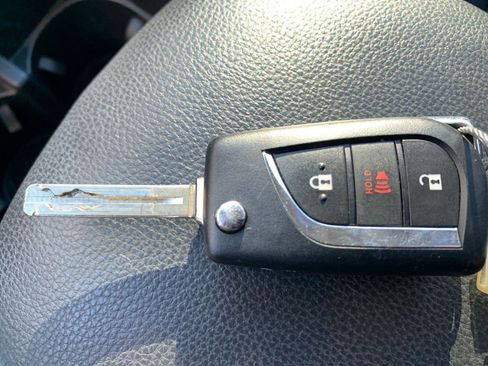 Used 2025 Toyota RAV4 LE image 22