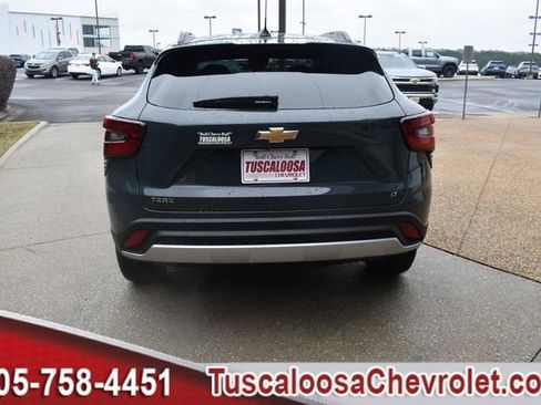 New 2026 Chevrolet Trax LT w/ Driver Confidence Package image 8