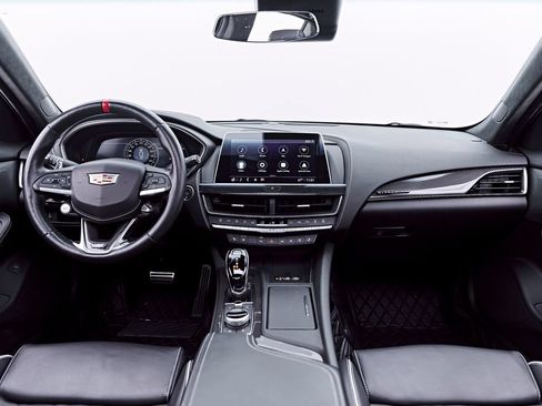 Used 2024 Cadillac CT5 V Blackwing w/ Driver Assist Package RWD image 68