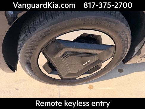 Used 2024 Kia EV9 Land AWD/4WD image 8
