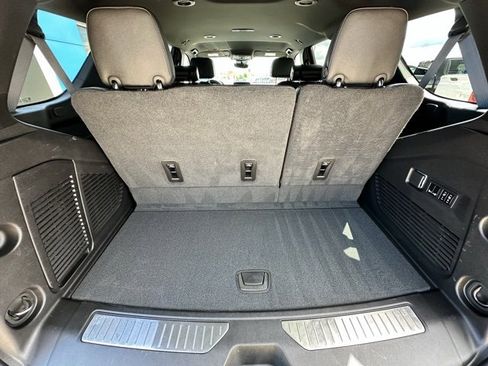 Used 2023 Chevrolet Tahoe High Country image 5