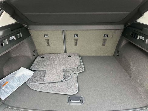 New 2026 Buick Envision Avenir image 17