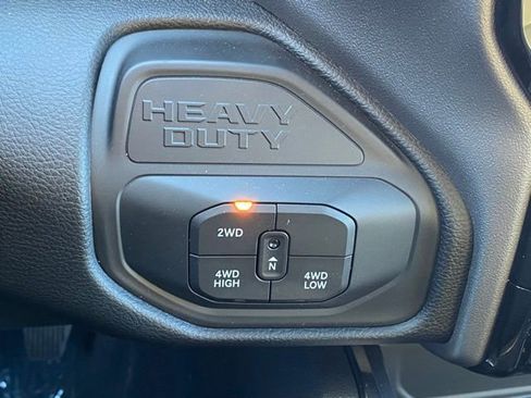 New 2026 RAM 2500 Laramie AWD/4WD image 25