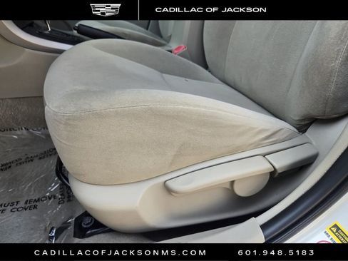 Used 2013 Toyota Corolla L image 7