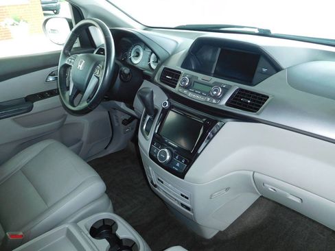 Used 2014 Honda Odyssey EX-L image 20