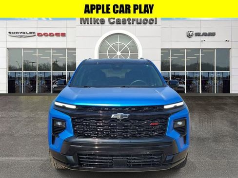 Used 2024 Chevrolet Traverse RS AWD/4WD image 2