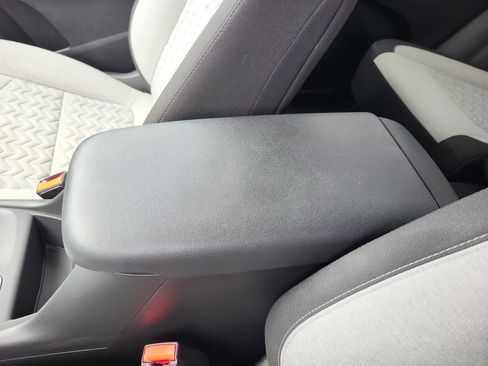 Used 2022 Chevrolet Equinox LS w/ LS Convenience Package image 25