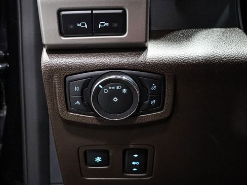 Certified 2022 Ford F450 King Ranch w/ Chrome Package image 32