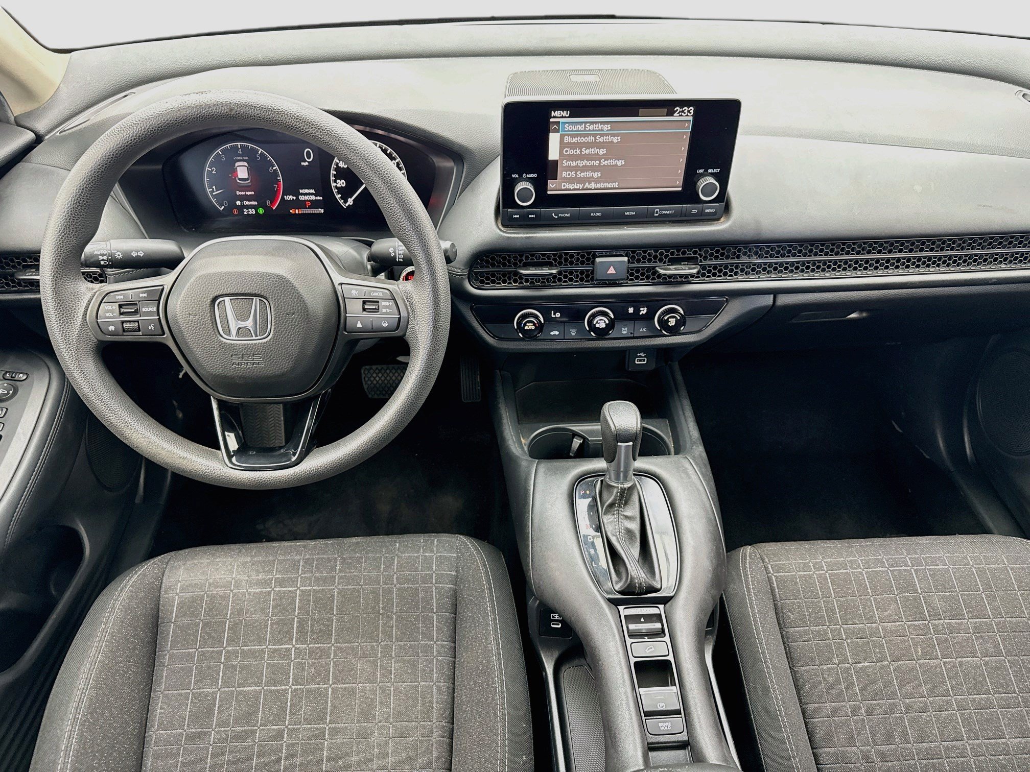 Used 2025 Honda HR-V LX image 14