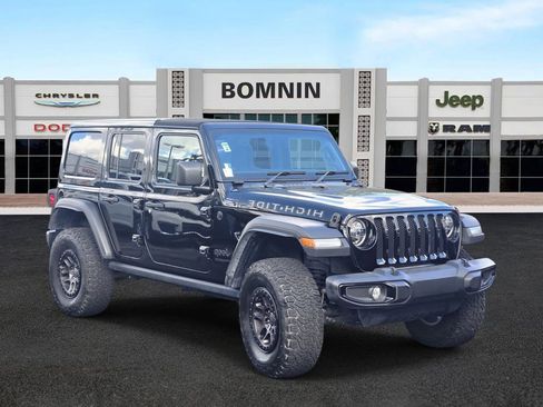 Used 2022 Jeep Wrangler Unlimited Sport image 2