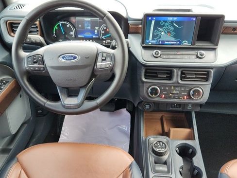 Used 2023 Ford Maverick Lariat w/ Lariat Luxury Package image 11