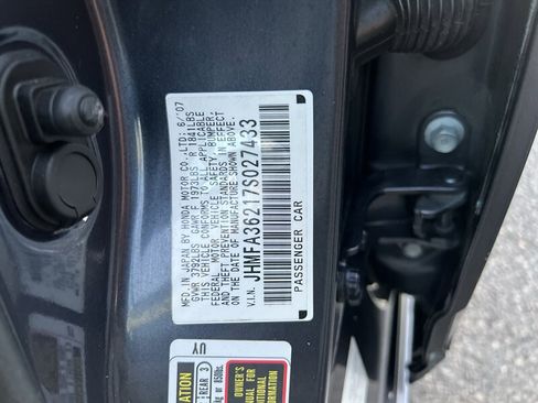 Used 2007 Honda Civic Hybrid Sedan image 18