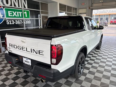 Used 2024 Honda Ridgeline Black Edition image 6
