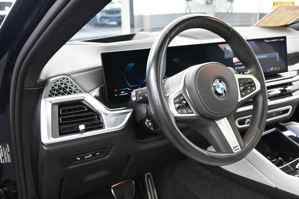 Used 2025 BMW X6 xDrive40i AWD/4WD image 15