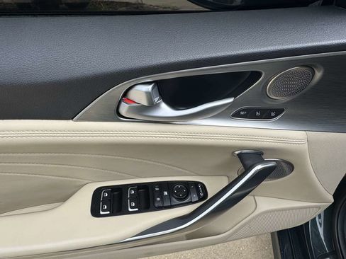 Used 2022 Kia Stinger GT2 image 14