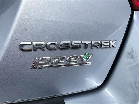Used 2017 Subaru Crosstrek 2.0i Premium image 29