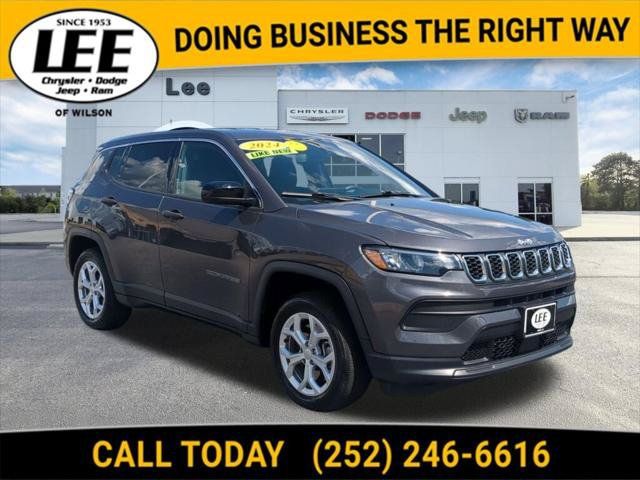 Certified 2024 Jeep Compass Sport AWD/4WD image 1