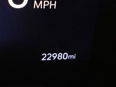 Used 2024 Buick Encore GX Sport Touring w/ Experience Buick Package image 40