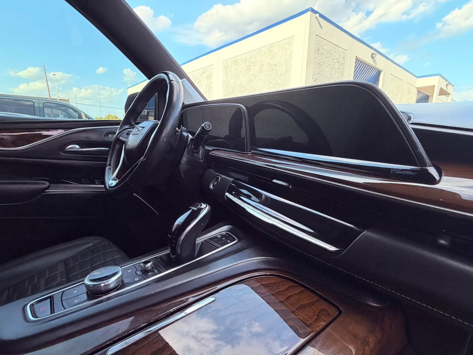 Used 2021 Cadillac Escalade Sport Platinum AWD/4WD image 34
