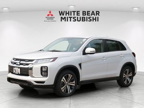 Used 2025 Mitsubishi Outlander Sport SE AWD/4WD image 2