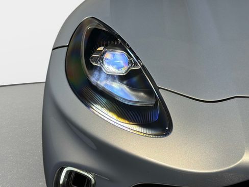 Used 2023 Aston Martin DBX AWD/4WD image 41