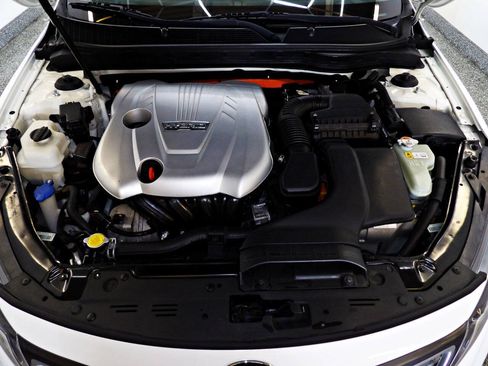 Used 2015 Kia Optima LX w/ Hybrid Convenience Package FWD image 22