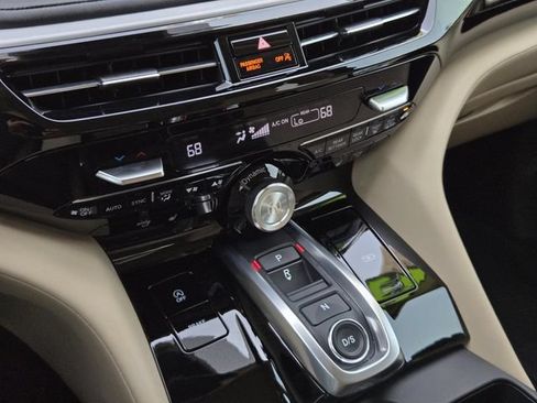 Used 2022 Acura MDX FWD w/ Technology Package image 26