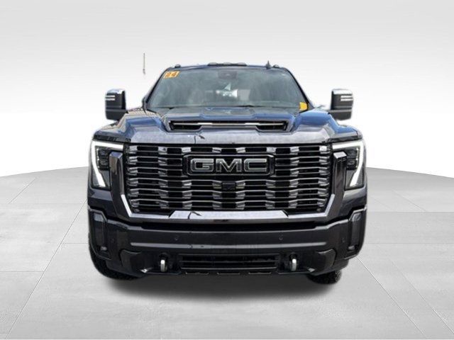 Used 2024 GMC Sierra 2500 Denali Ultimate AWD/4WD image 9