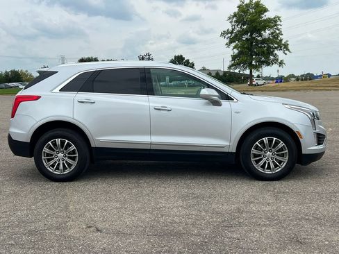 Used 2018 Cadillac XT5 Luxury w/ Driver Awareness Package AWD/4WD image 45