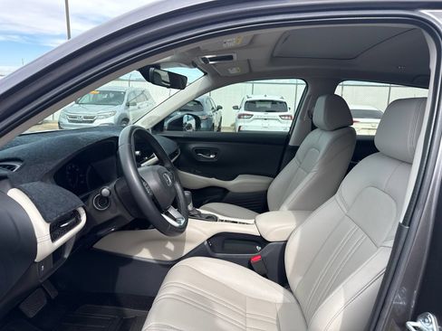 Used 2026 Honda HR-V EX-L image 12