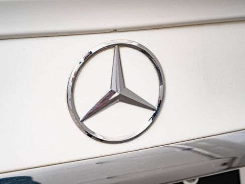 Used 2018 Mercedes-Benz C 300 4MATIC Sedan image 19