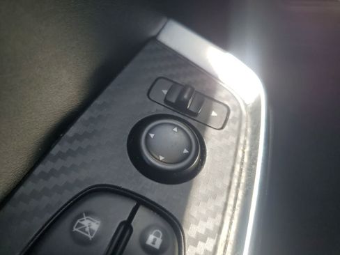 Used 2025 Nissan Sentra SR FWD image 23