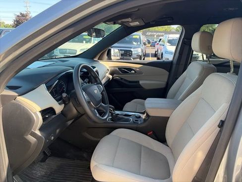 Used 2023 Chevrolet Traverse LS AWD/4WD image 15