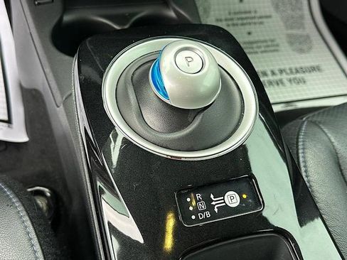 Used 2016 Nissan Leaf SL image 27