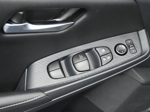 Certified 2025 Nissan Sentra SV image 16