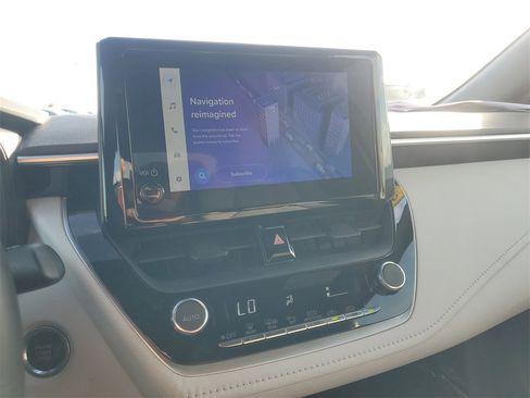 Used 2023 Toyota Corolla SE image 24