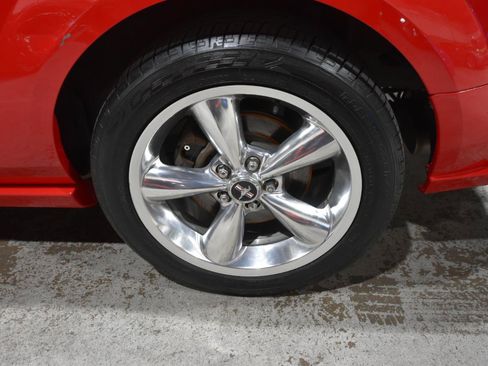 Used 2009 Ford Mustang GT Premium RWD image 44