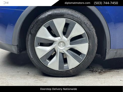 Used 2021 Tesla Model Y Long Range image 37