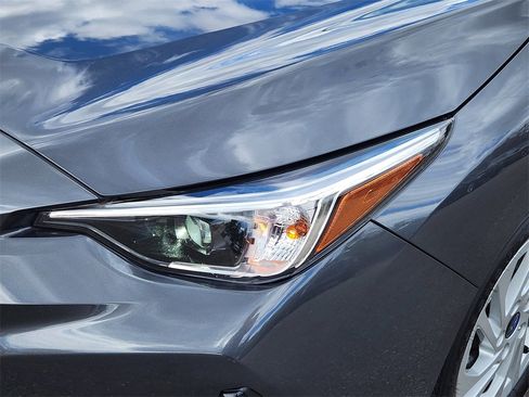 Used 2025 Subaru Impreza 2.0i image 9
