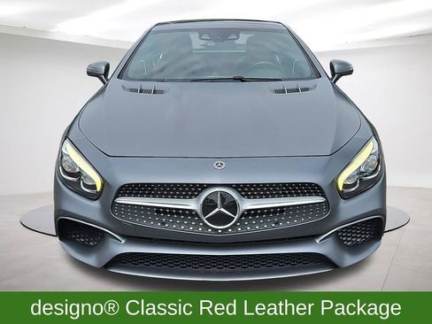 Used 2018 Mercedes-Benz SL 550 image 4