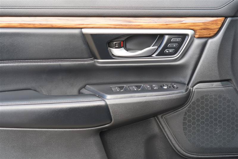 Used 2020 Honda CR-V Touring image 52
