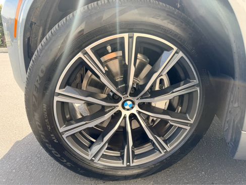 Used 2026 BMW X5 sDrive40i image 10