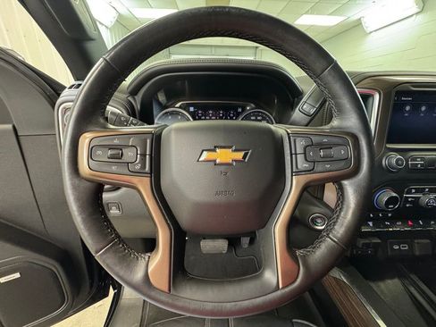 Used 2022 Chevrolet Silverado 3500 High Country AWD/4WD image 34