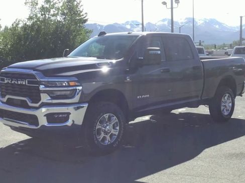 New 2025 RAM 2500 Big Horn image 4