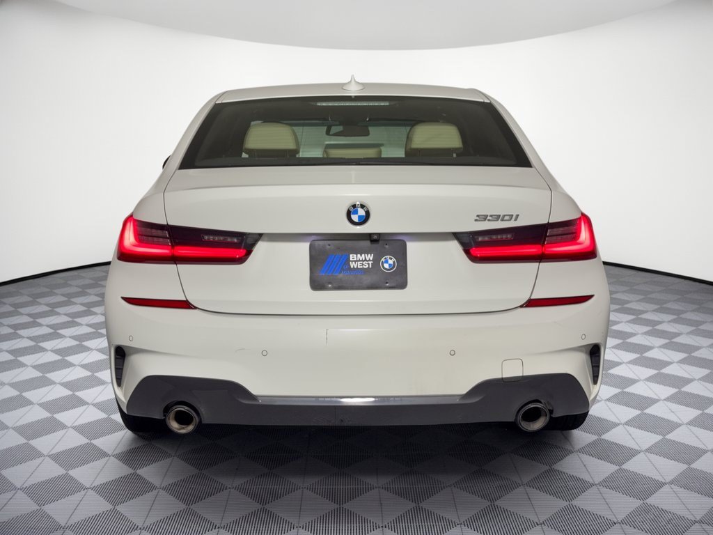 Used 2021 BMW 330i Sedan w/ M Sport Package RWD image 11