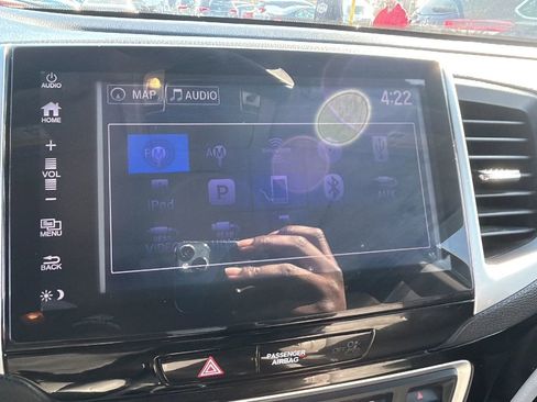 Used 2017 Honda Pilot Elite image 23