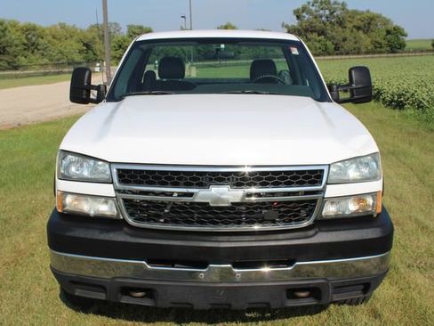 Used 2007 Chevrolet Silverado 3500 W/T w/ Skid Plate Package image 9