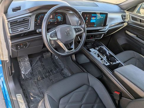 Used 2024 Volkswagen Atlas Cross Sport SE image 14